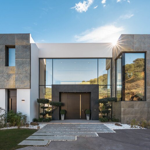 Villa de luxe élégante à El Madroñal avec vue imprenable sur la mer