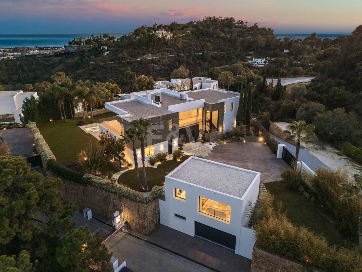 Elegante luxus Villa in El Madroñal mit atemberaubenden Meerblick