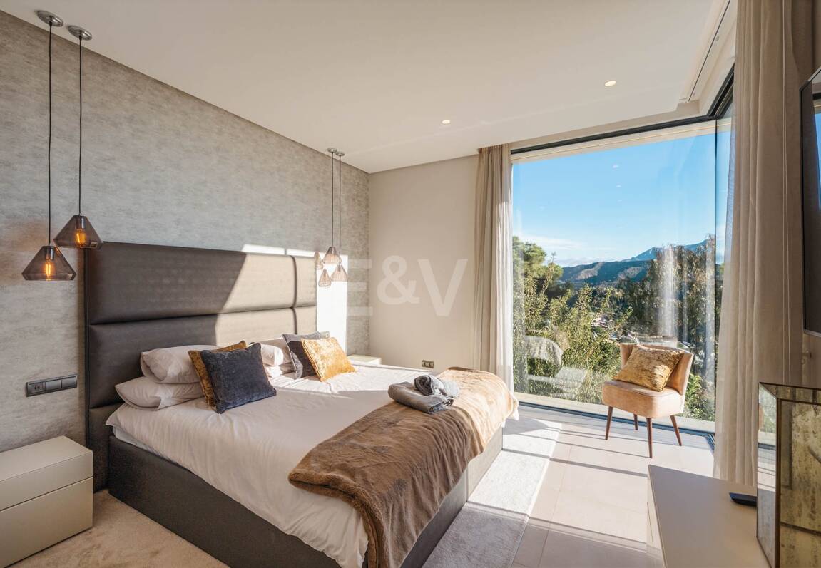 Elegant lyx Villa i El Madroñal med hisnande havsutsikt