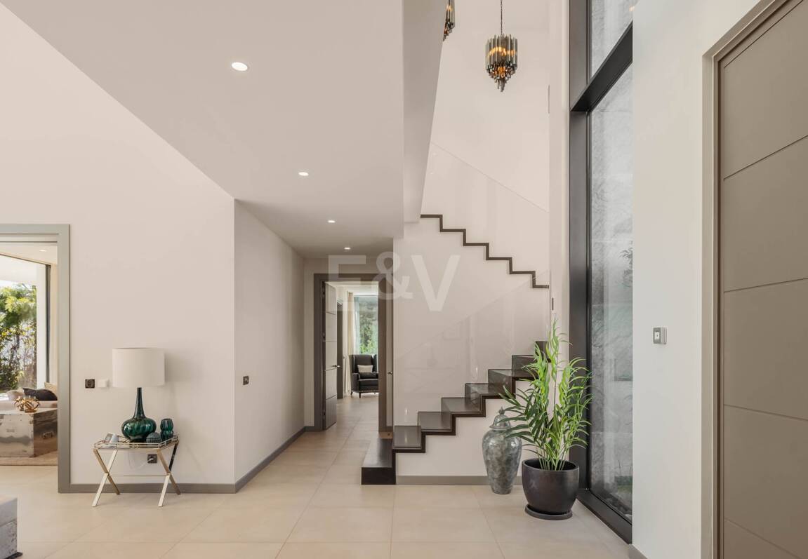 Elegant lyx Villa i El Madroñal med hisnande havsutsikt