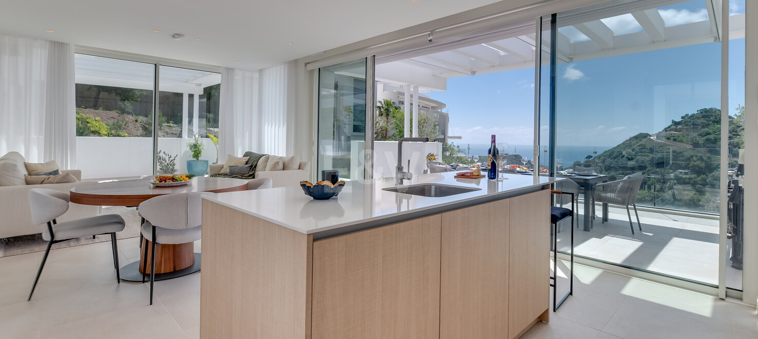 Elegant penthouse with panoramic views in Palo Alto
