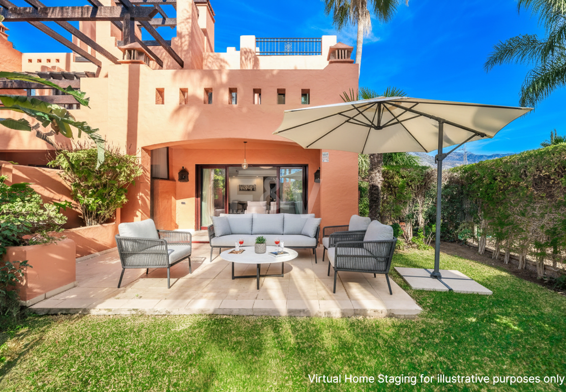 Doppelhaushälfte in einer geschlossenen Wohnanlage in der Nähe von Puente Romano