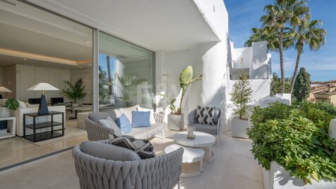 Duplex exclusif de quatre chambres à Puente Romano, Marbella