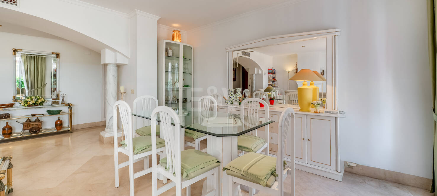 Exklusiv lägenhet i Elviria Beach - ljus, rymlig och bara steg från havet