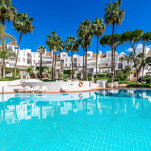 Exklusiv lägenhet i Elviria Beach - ljus, rymlig och bara steg från havet