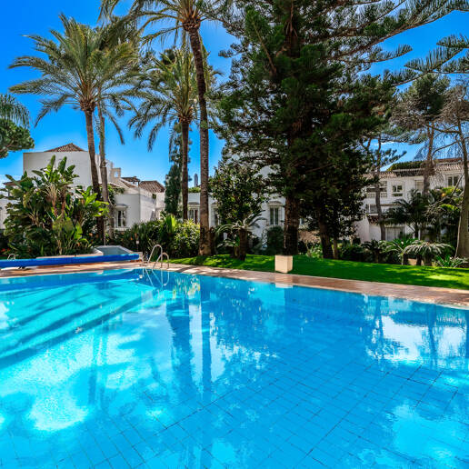 Exklusiv lägenhet i Elviria Beach - ljus, rymlig och bara steg från havet