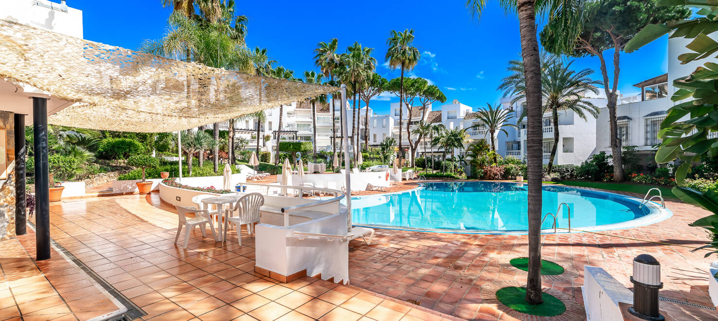 Exklusiv lägenhet i Elviria Beach - ljus, rymlig och bara steg från havet