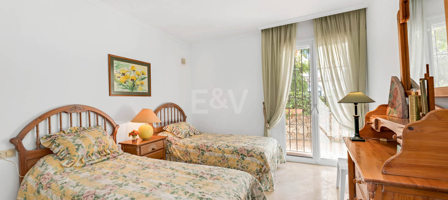 Exklusiv lägenhet i Elviria Beach - ljus, rymlig och bara steg från havet