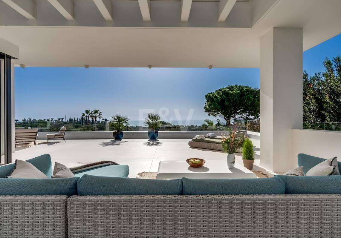 Elegante villa con impresionantes vistas al mar en la Milla de Oro