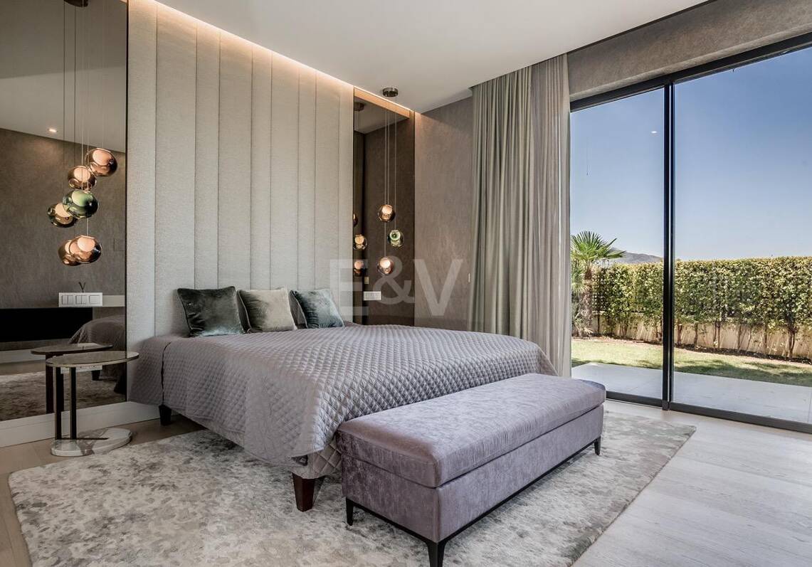 Elegante villa con impresionantes vistas al mar en la Milla de Oro