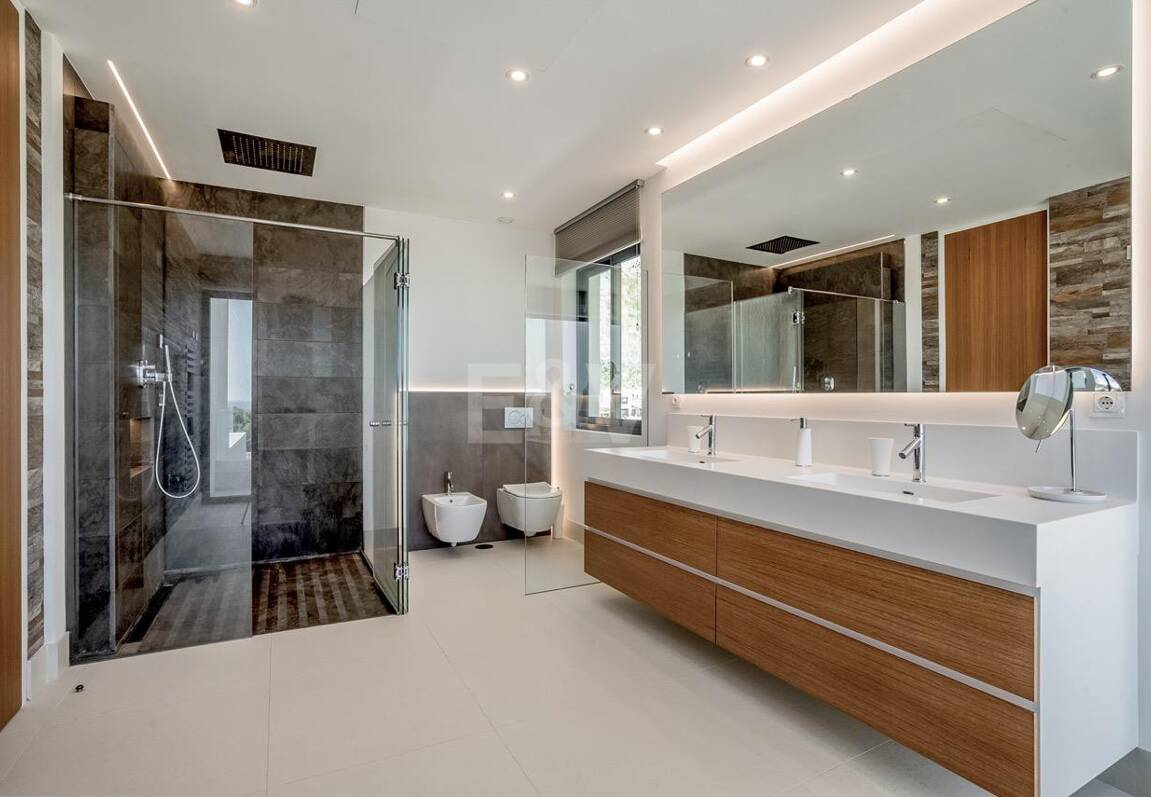 Elegant Villa med havsutsikt på Golden Mile