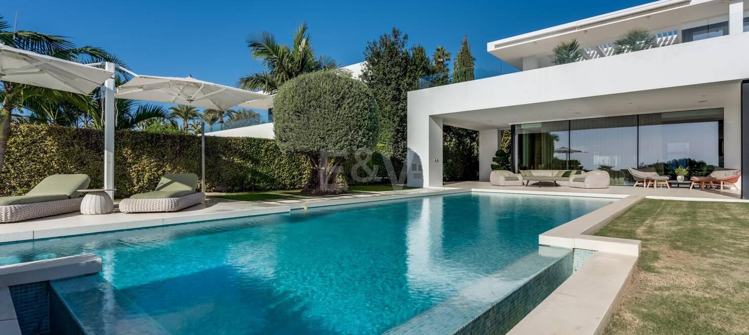 Elegant Villa med havsutsikt på Golden Mile