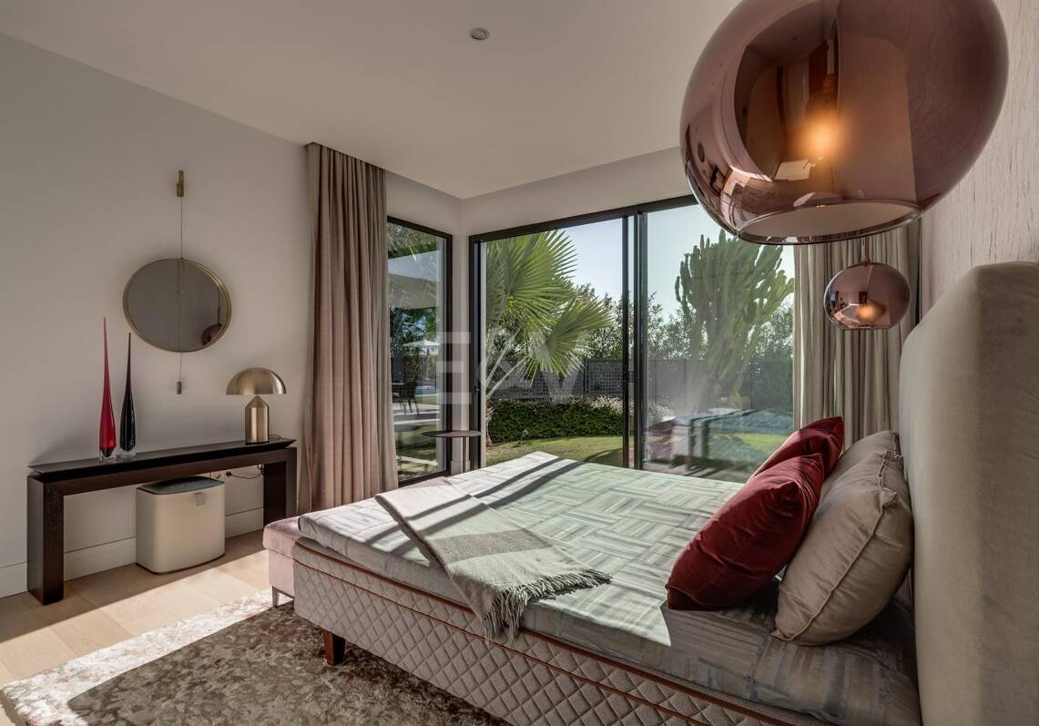Elegante villa con impresionantes vistas al mar en la Milla de Oro