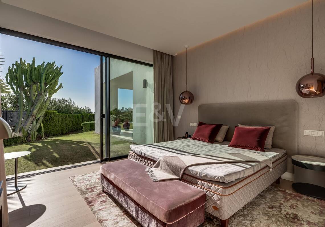 Elegante villa con impresionantes vistas al mar en la Milla de Oro