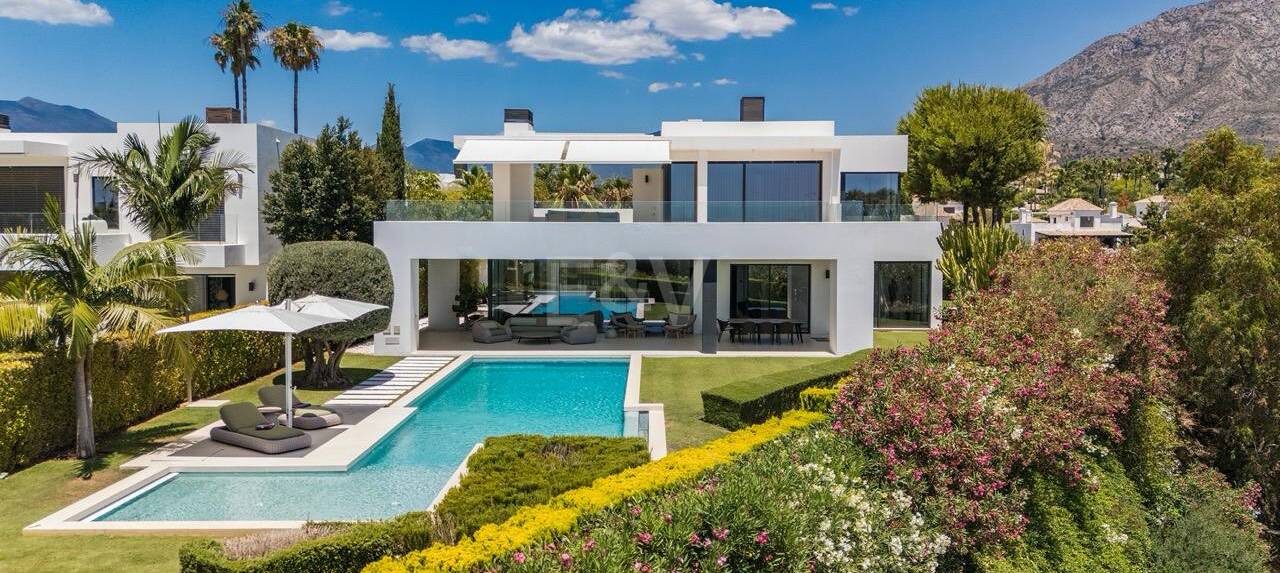Elegant Villa med havsutsikt på Golden Mile