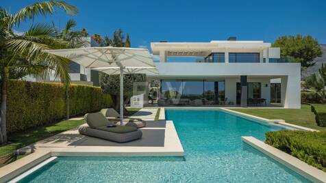 Elegante villa con impresionantes vistas al mar en la Milla de Oro