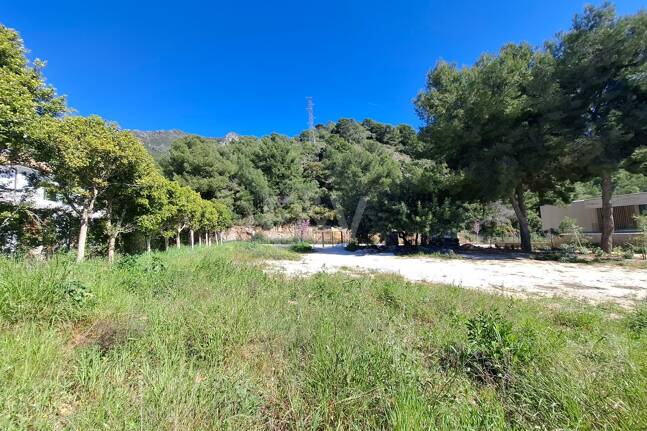 Exklusives Grundstück in Camoján - Toplage mit atemberaubendem Meerblick