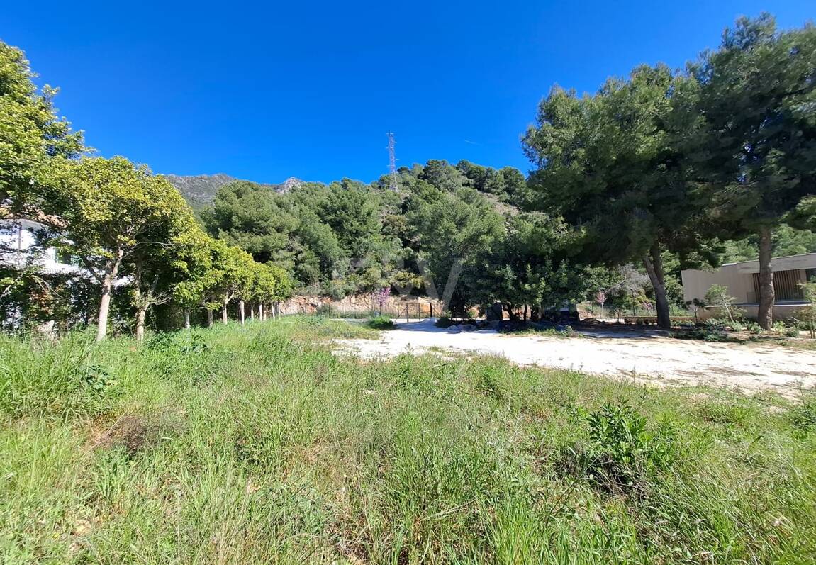 Exklusives Grundstück in Camoján - Toplage mit atemberaubendem Meerblick
