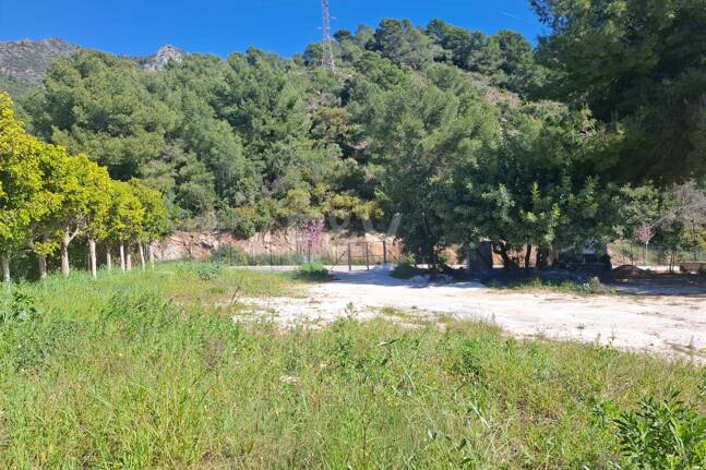 Exklusives Grundstück in Camoján - Toplage mit atemberaubendem Meerblick