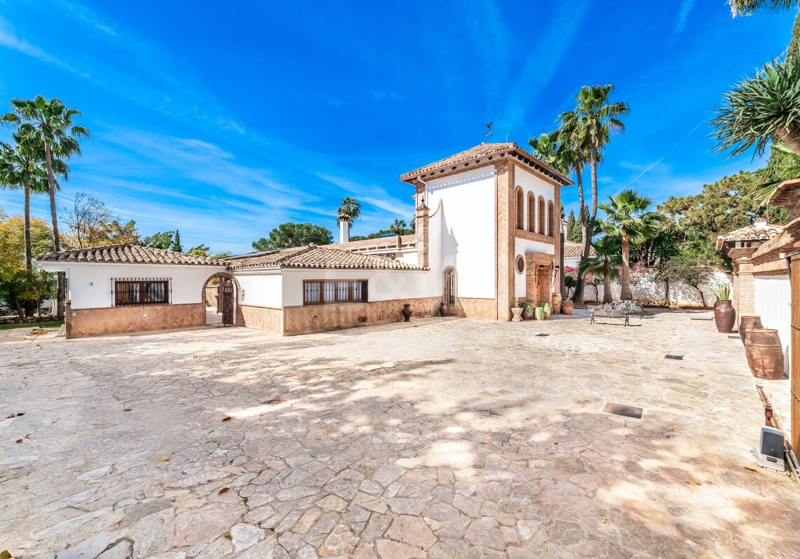Elegante, nachhaltige Villa in mediterranen Stil in Nagüeles