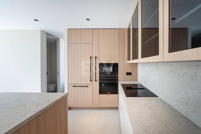 Exclusiva villa moderna en la zona de la playa de la Milla de Oro