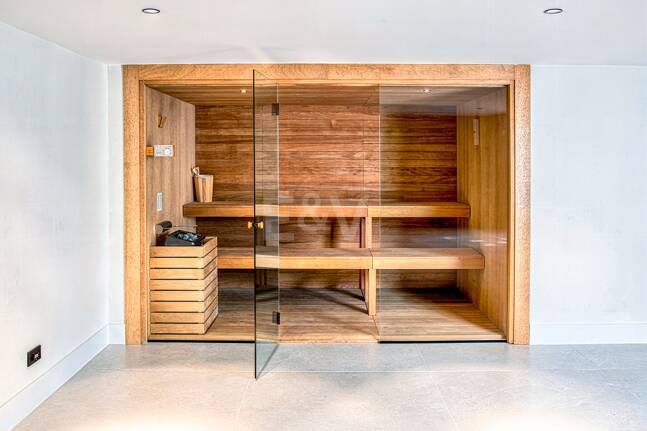 Exclusiva villa moderna en la zona de la playa de la Milla de Oro