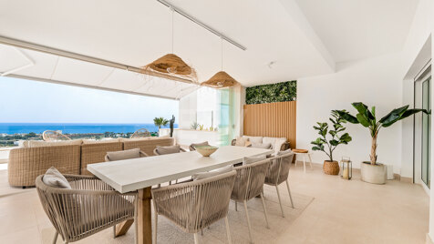 Stylish Duplex Penthouse with Breath-taking Views
