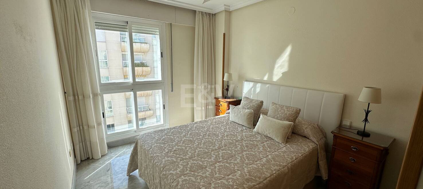 Elegant 3 bedroom flat with sea view in Marbella Centro walking distance the beach and all amenities.
