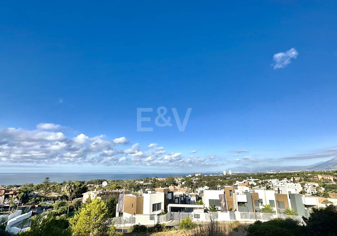 Lujoso apartamento duplex en Cabopino