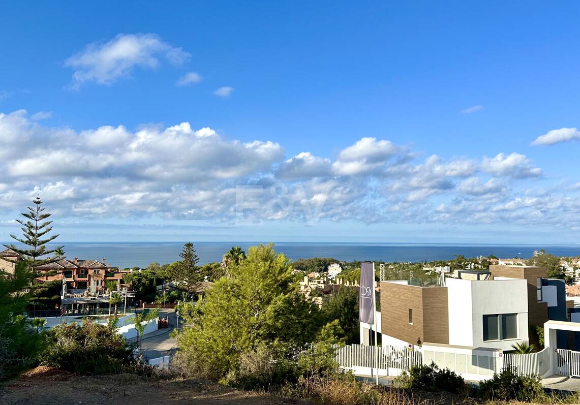 Lujoso apartamento duplex en Cabopino