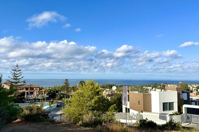 Duplex lägenhet med fantastisk utsikt i Cabopino