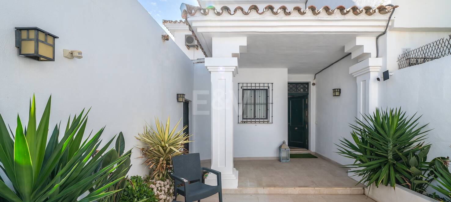A Modern, One-of-a-Kind Townhouse on San Pedro Beach