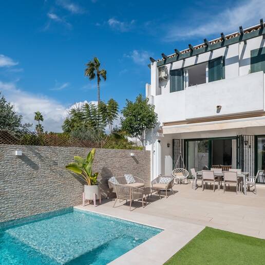 A Modern, One-of-a-Kind Townhouse on San Pedro Beach