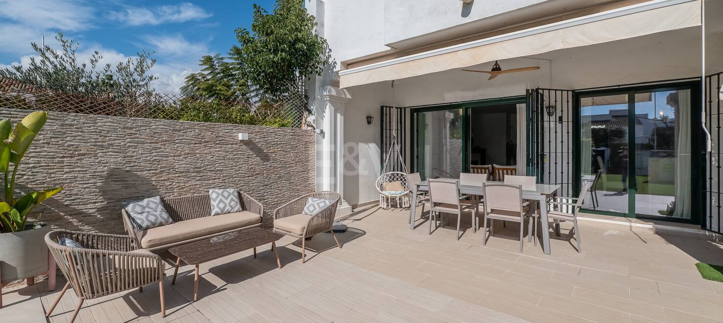 A Modern, One-of-a-Kind Townhouse on San Pedro Beach