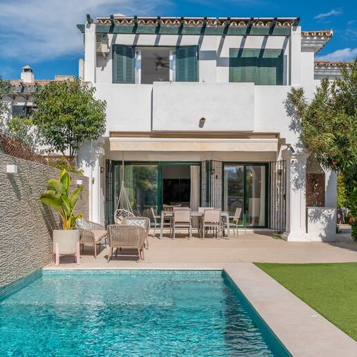 A Modern, One-of-a-Kind Townhouse on San Pedro Beach