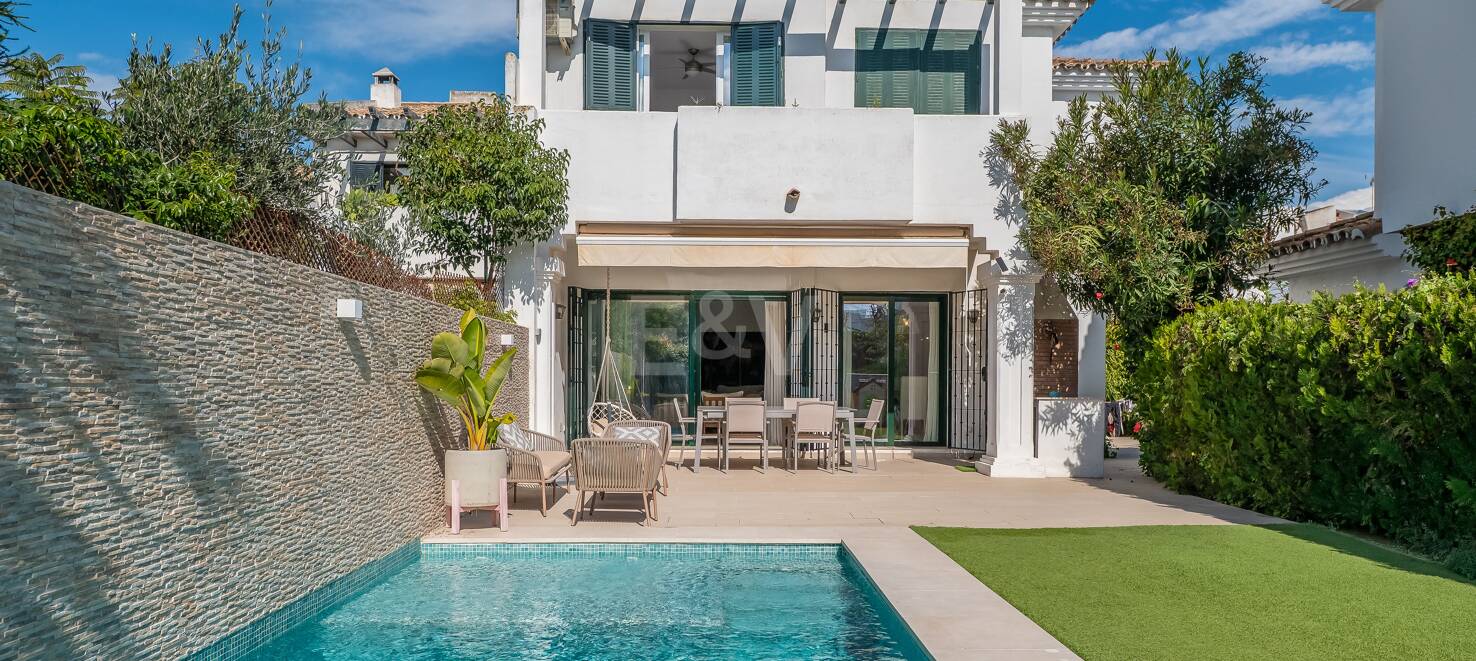 A Modern, One-of-a-Kind Townhouse on San Pedro Beach