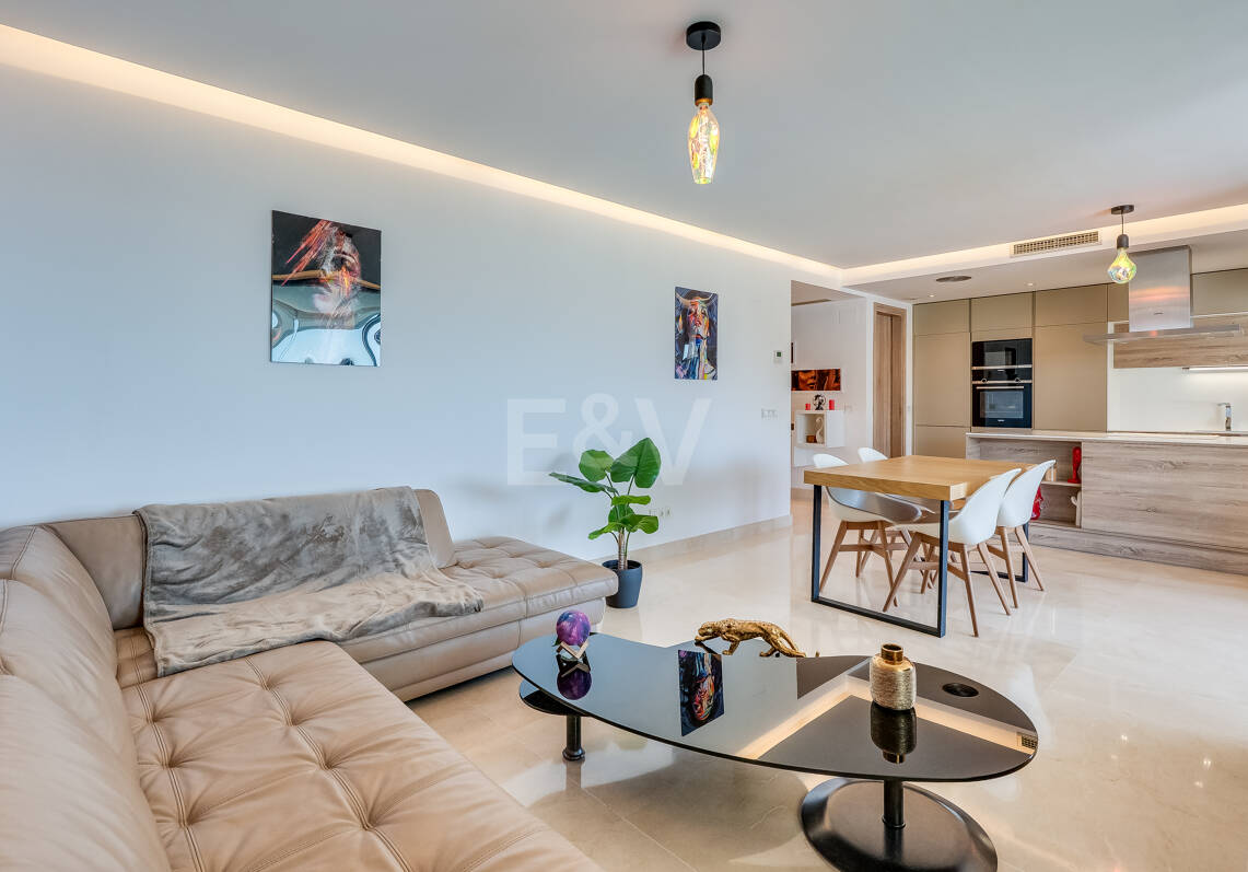 Appartement moderne de 3 chambres avec vue sur la mer à Botanic, Benahavís!