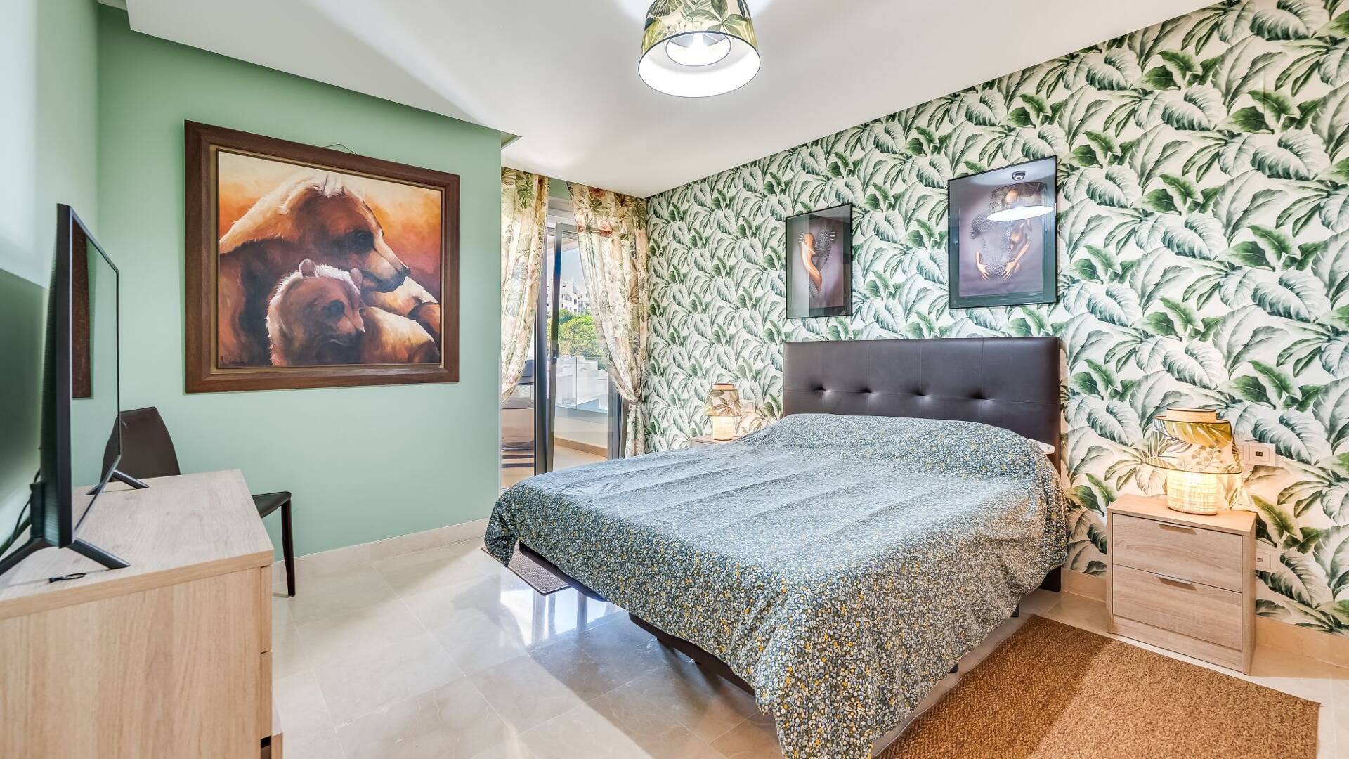 Moderno apartamento de 3 dormitorios con vistas al mar en Botanic, Benahavís!