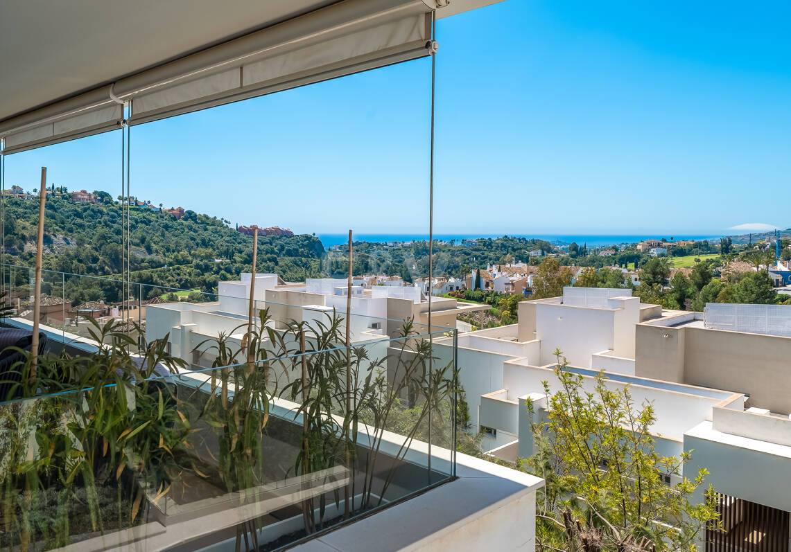 Appartement moderne de 3 chambres avec vue sur la mer à Botanic, Benahavís!