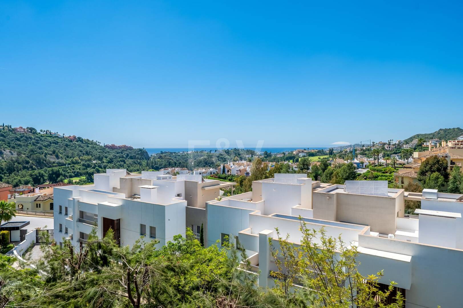 Modern 3 Bedroom Apartment with Sea Views in Botanic, Benahavís!
