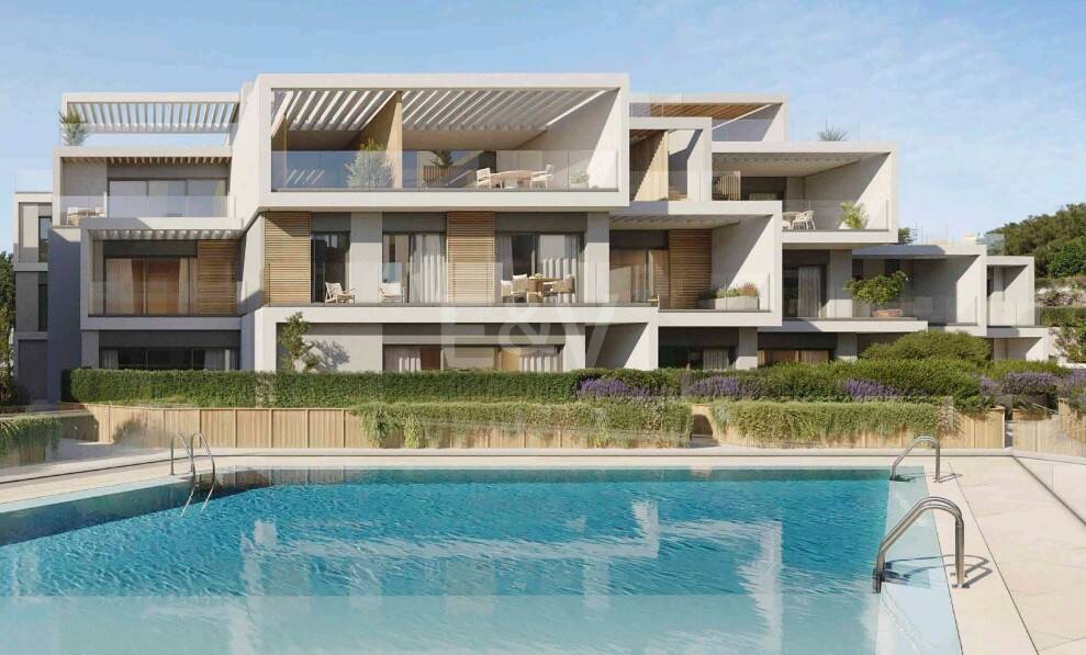 Samtida hem i Nueva Andalucía med premium finish