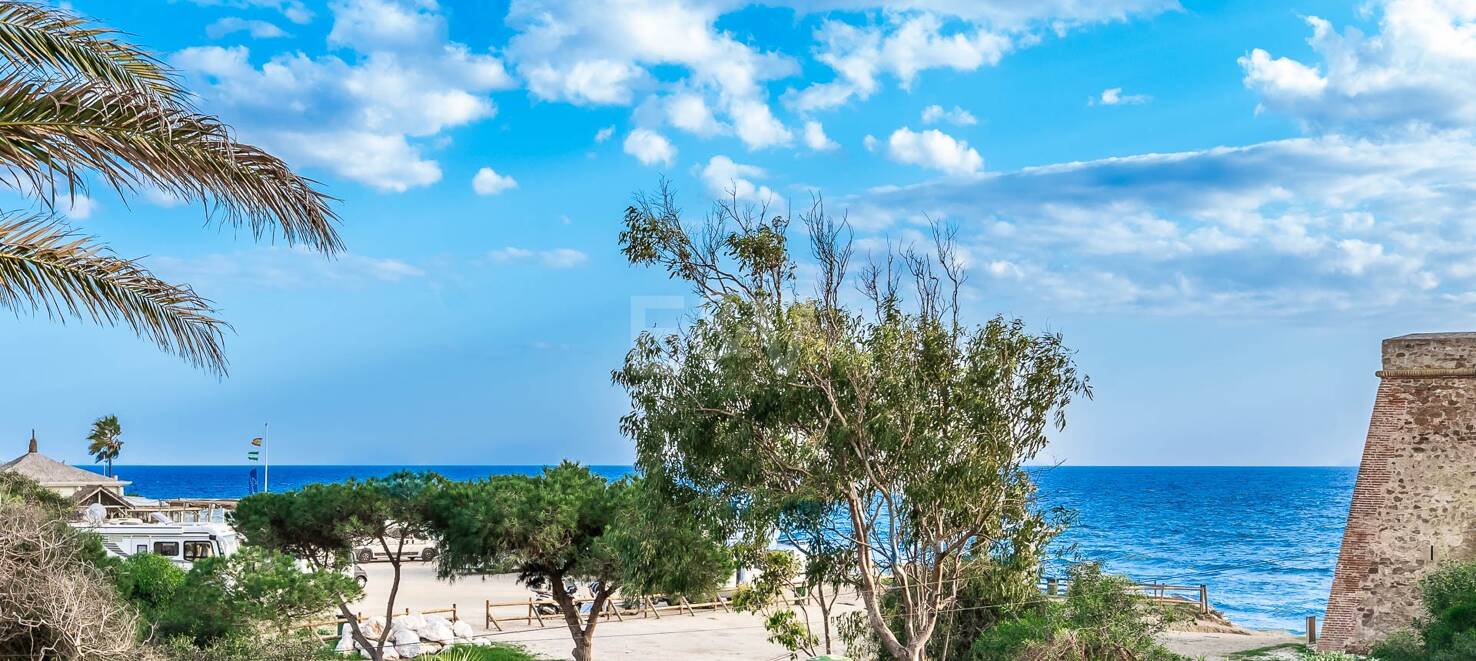 Din drömplats i Marbesa: En familj Hem av stranden
