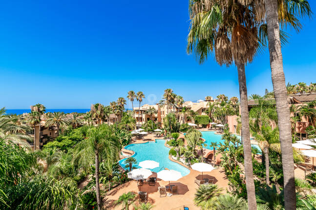 Sophisticated Garden Apartment in the Exclusive Mansion Club Community