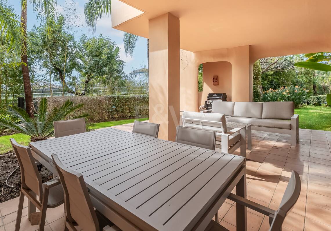 Sophisticated Garden Apartment in the Exclusive Mansion Club Community