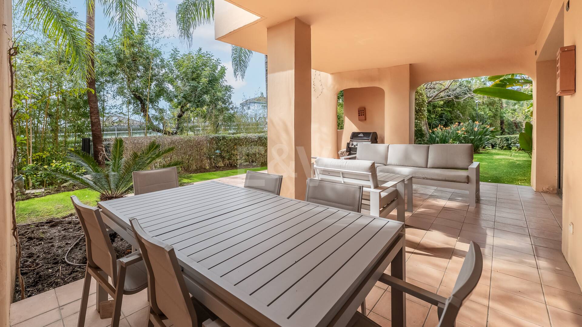 Sophisticated Garden Apartment in the Exclusive Mansion Club Community