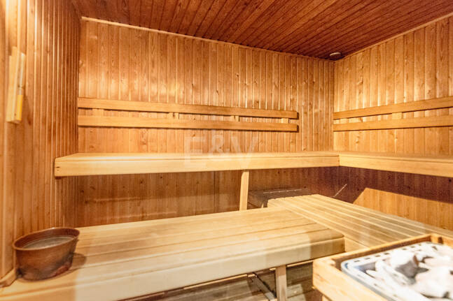 Sophisticated Garden Apartment in the Exclusive Mansion Club Community