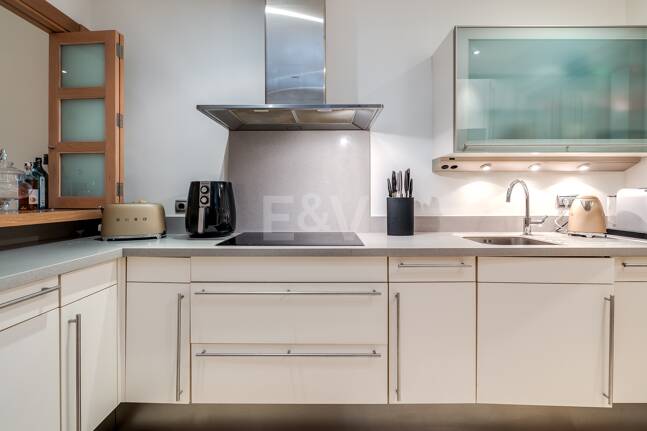 Sophisticated Garden Apartment in the Exclusive Mansion Club Community