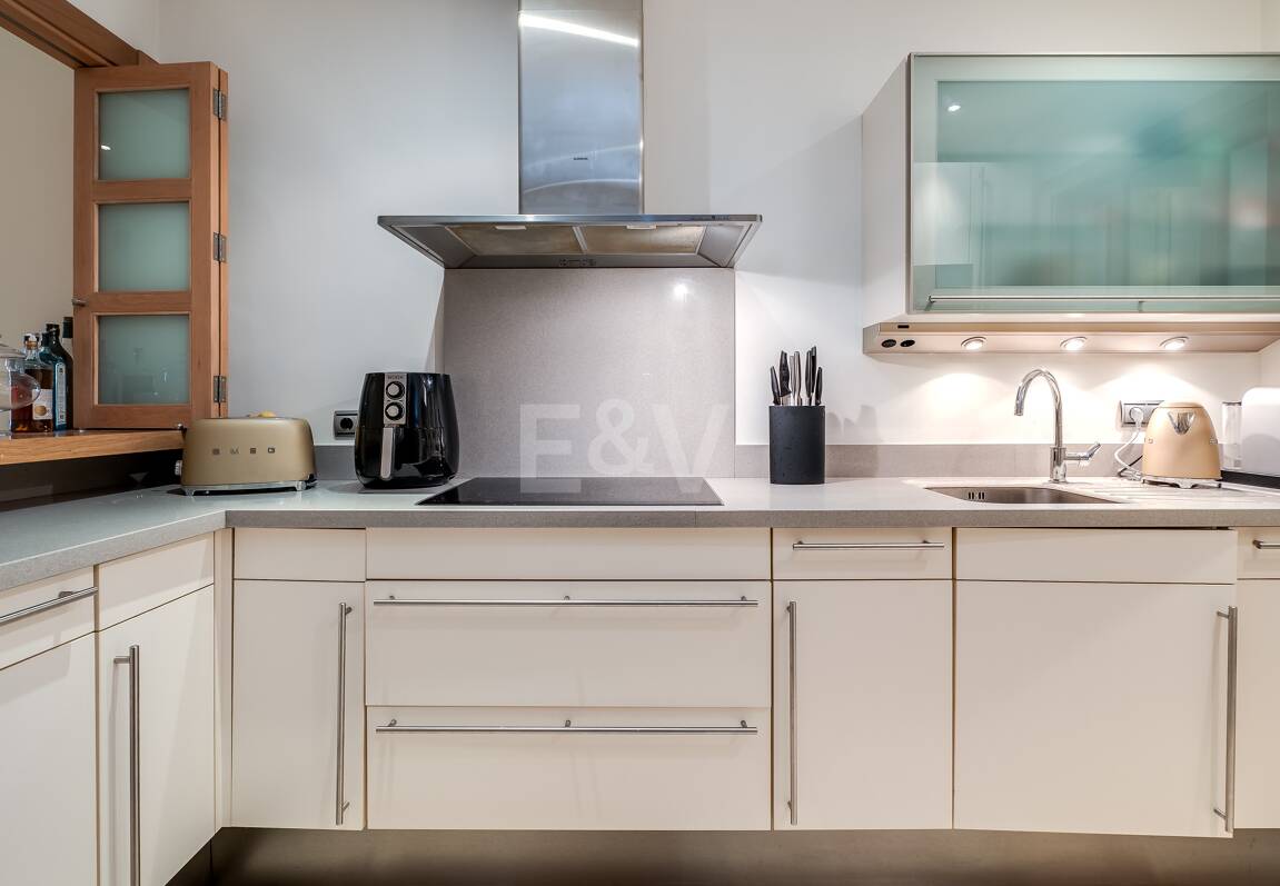 Sophisticated Garden Apartment in the Exclusive Mansion Club Community