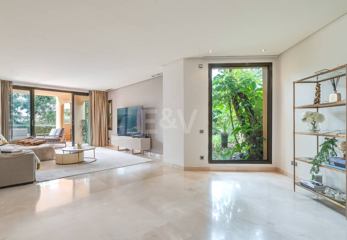 Sophisticated Garden Apartment in the Exclusive Mansion Club Community