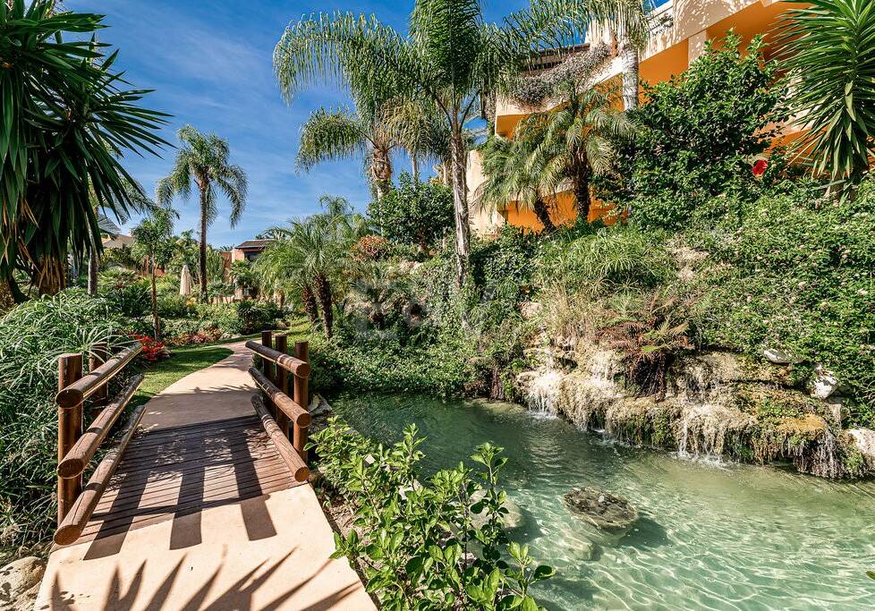 Sophisticated Garden Apartment in the Exclusive Mansion Club Community